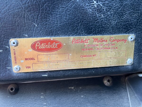 1993 Peterbilt 378 Water Truck - Image 13
