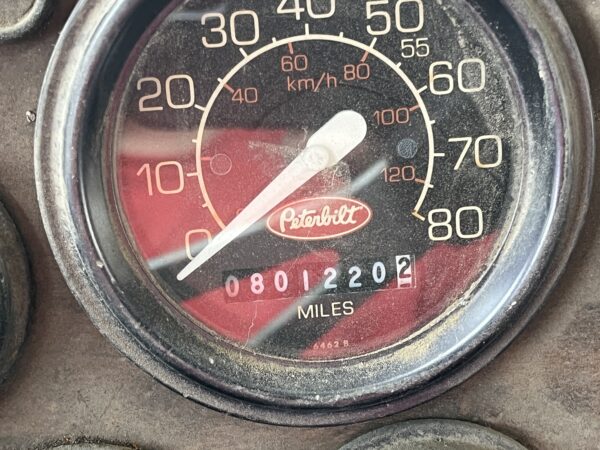 1993 Peterbilt 378 Water Truck - Image 11