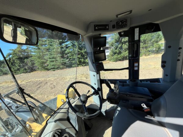 2019 John Deere 544L Wheel Loader - Image 13