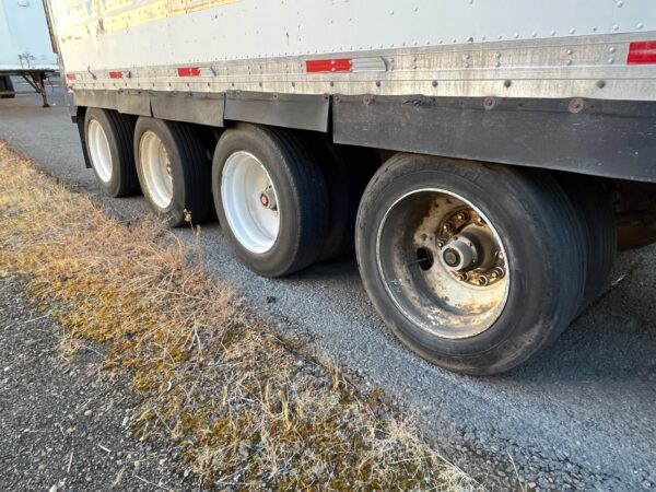 1995 Alloy 53' x 102” Dry Van Trailer - Image 9