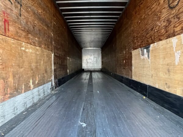 1995 Alloy 53' x 102” Dry Van Trailer - Image 10