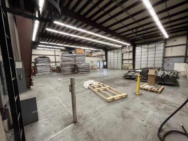 Shop and Office Space For Lease - Image 19