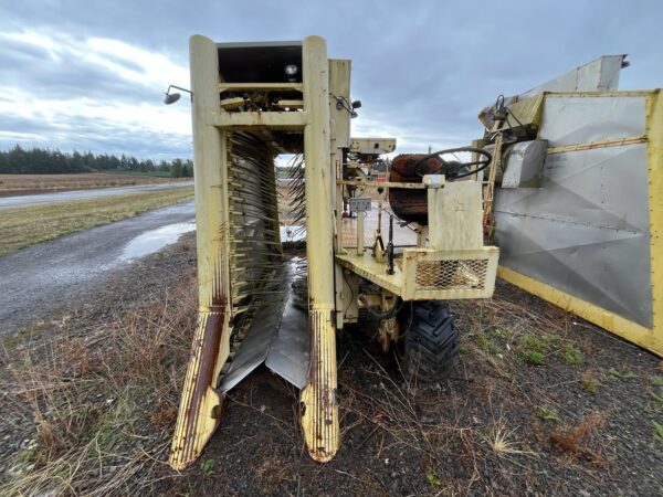 Littau Blueberry Harvester [Three Available] - Image 6