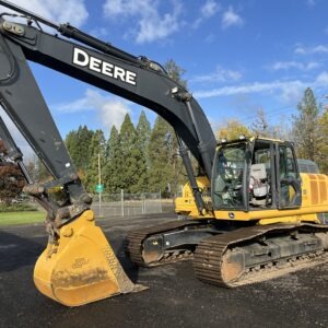 2017 John Deere 300G LC Excavator